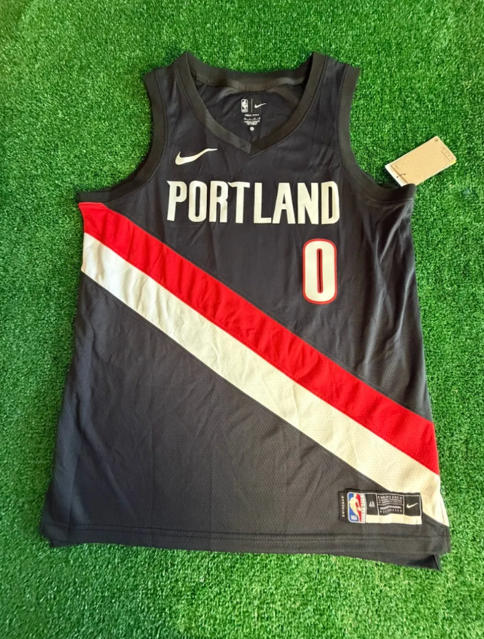 Damian Lillard — Negra — Portland Trail Blazers