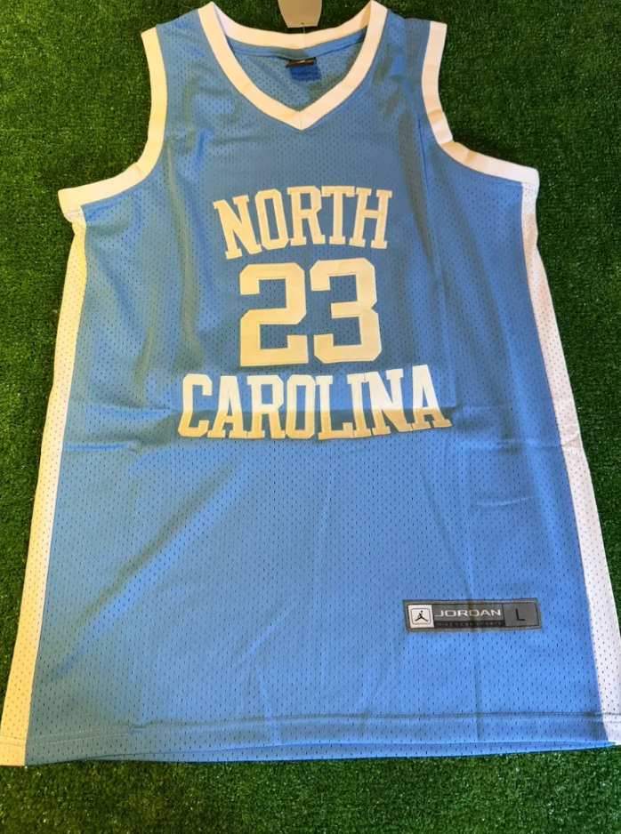 Michael Jordan — Azul — North Carolina