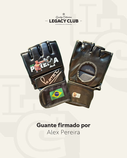 Guante firmado Alex Pereira