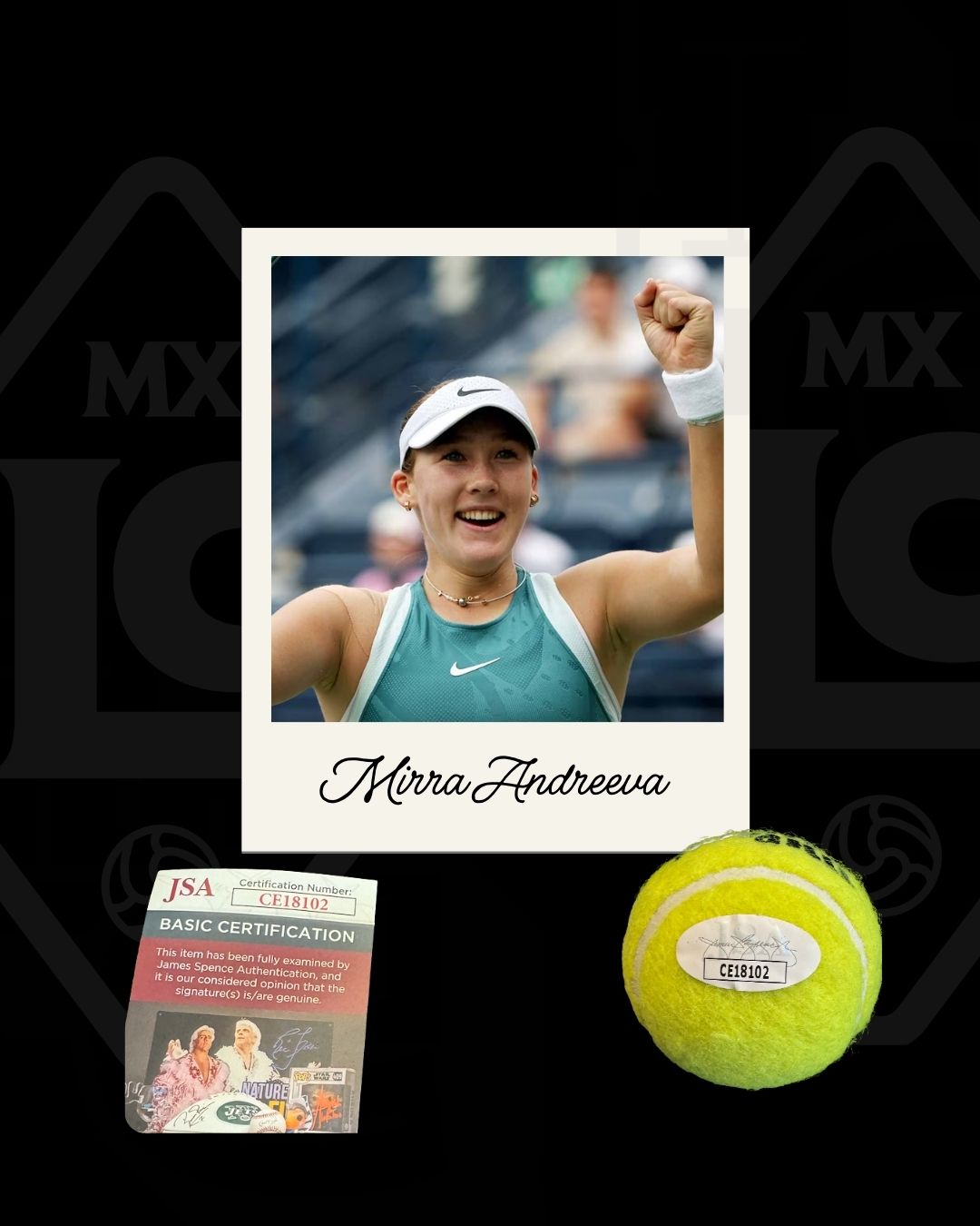 Pelota firmada Mirra Andreeva
