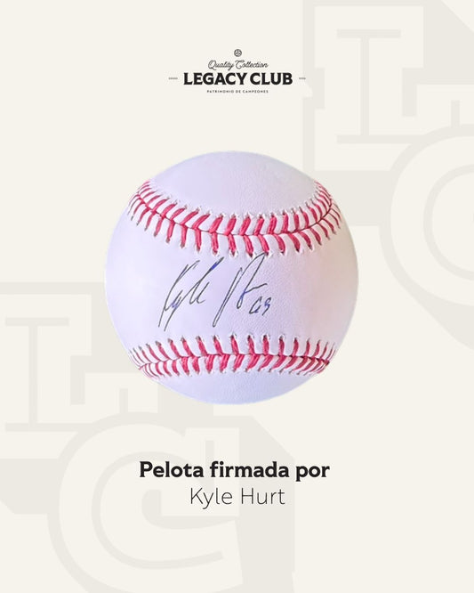Pelota firmada Kyle Hurt