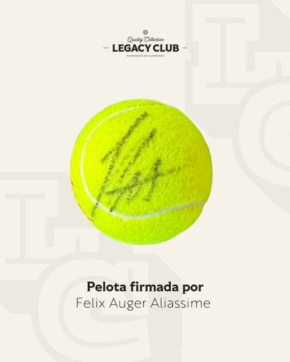 Pelota firmada Felix Auger Aliassime