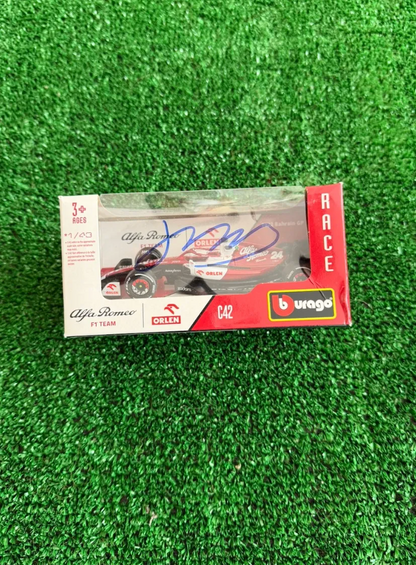 Guanyu Zhou — Mini Coche (8.5/10) — Alfa Romeo F1 Team