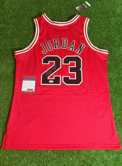 Michael Jordan — Roja — Chicago Bulls