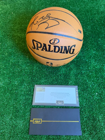 Kobe Bryant — Pelota Basketball — Los Angeles Lakers