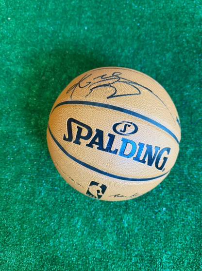 Kobe Bryant — Pelota Basketball — Los Angeles Lakers