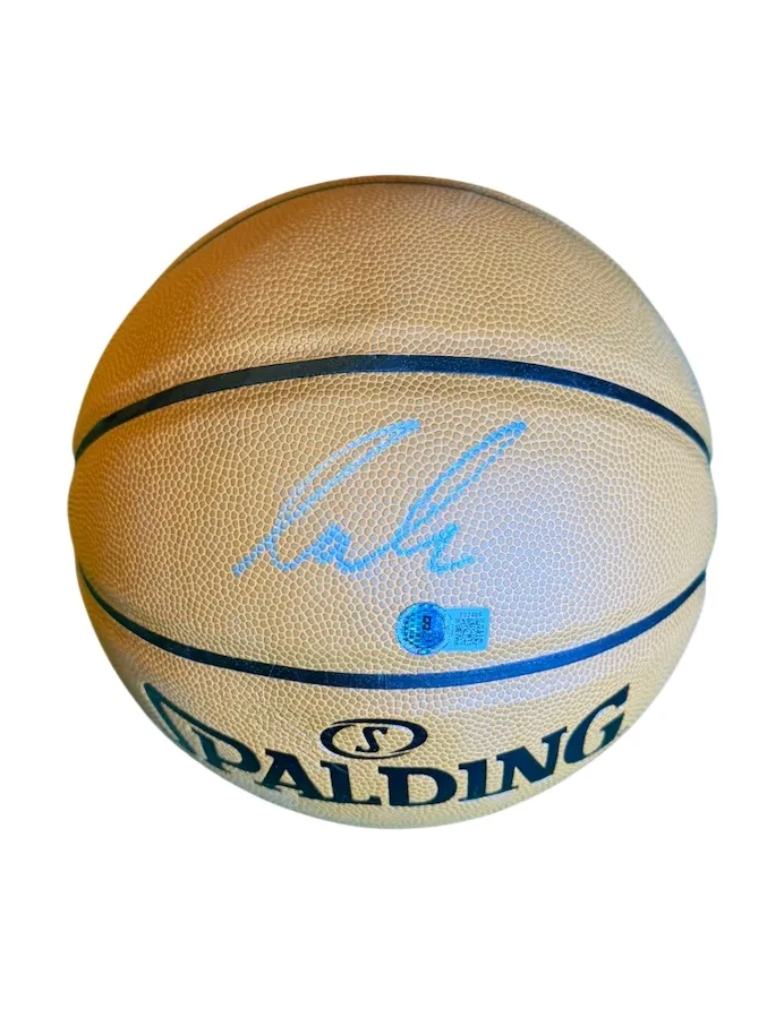 Luka Dončić — Pelota Basketball — Los Angeles Lakers