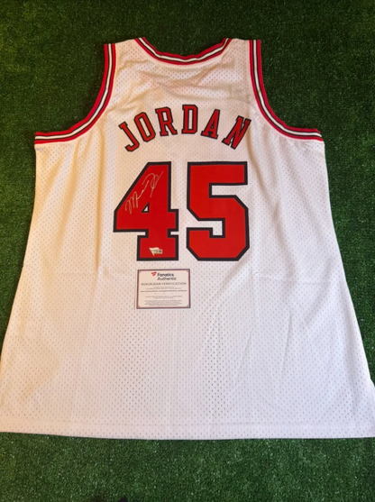 Michael Jordan — Blanca #45 — Chicago Bulls