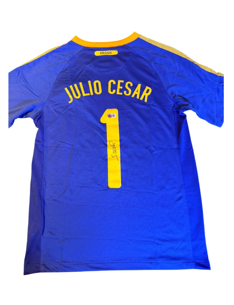 Julio Cesar — Brasil