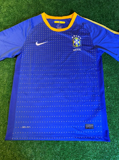 Julio Cesar — Brasil