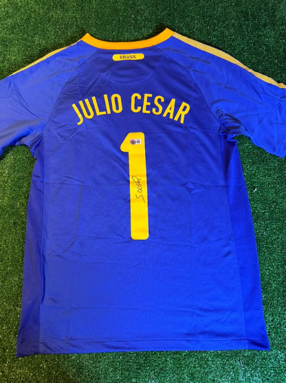 Julio Cesar — Brasil