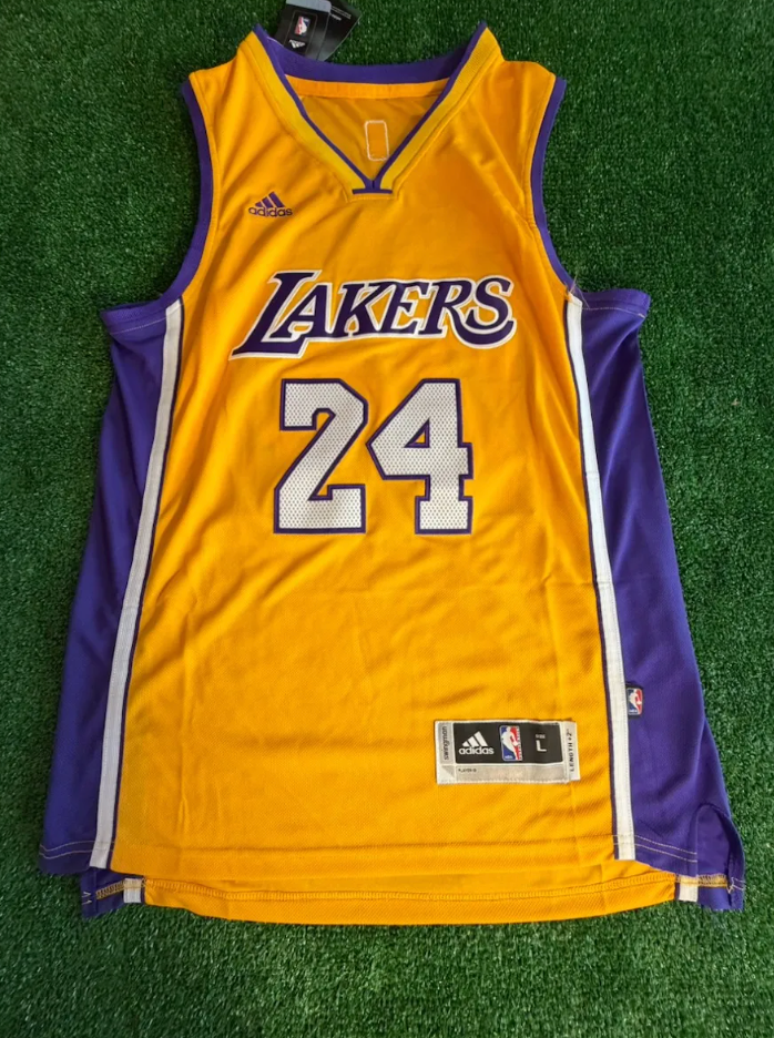 Kobe Bryant — Amarilla — Los Angeles Lakers