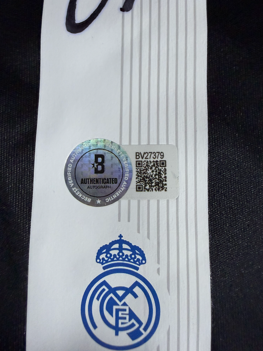 Thibaut Courtois — Real Madrid (Negra)