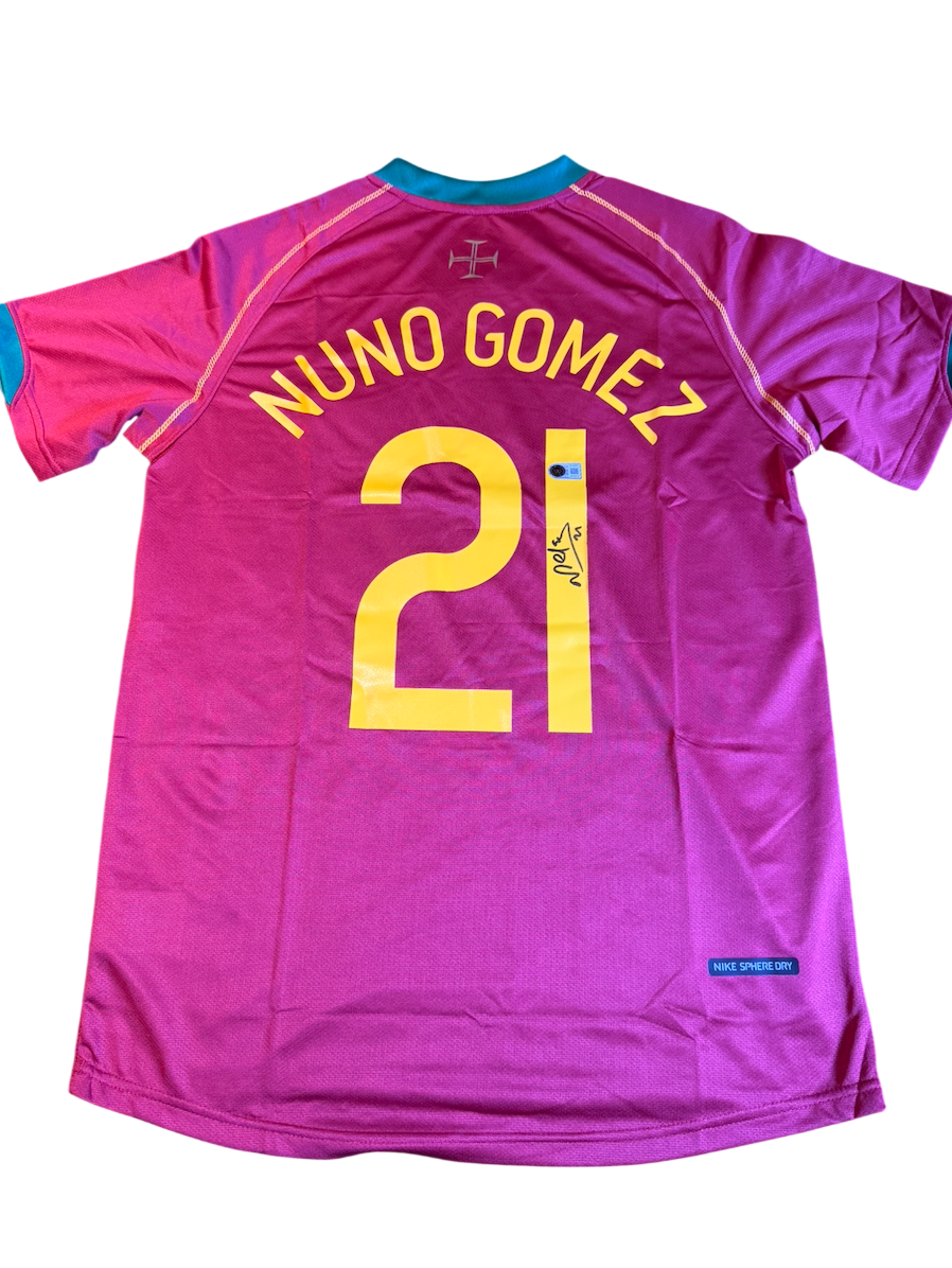 Nuno Gomes — Portugal