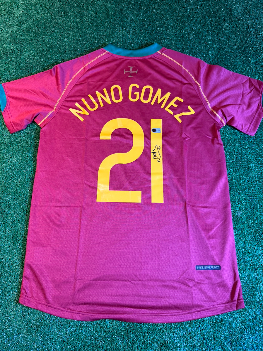 Nuno Gomes — Portugal