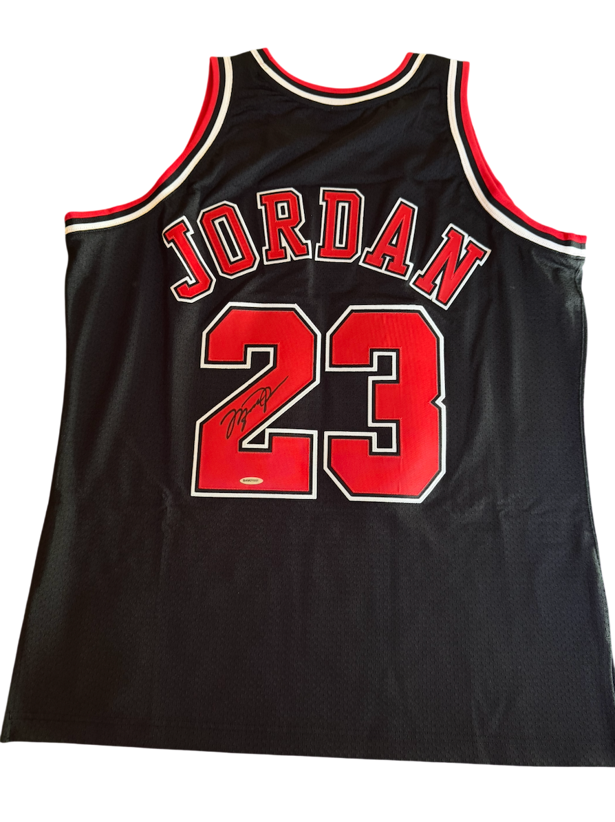 Michael Jordan — Negra — Chicago Bulls