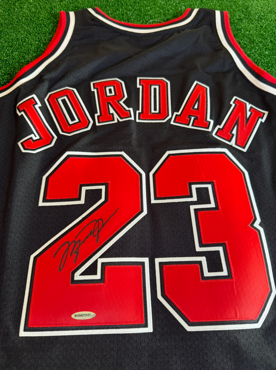 Michael Jordan — Negra — Chicago Bulls