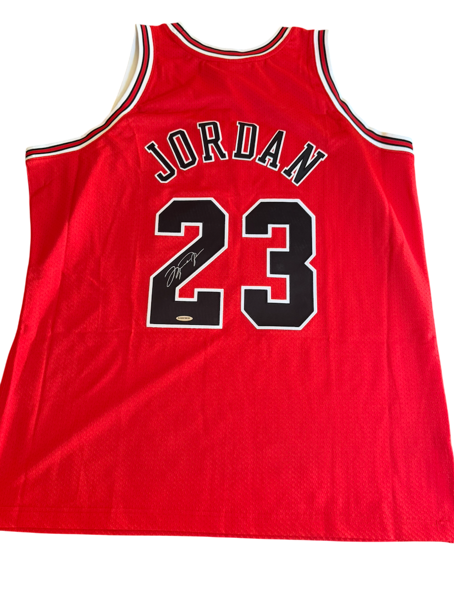 Michael Jordan — Roja — Chicago Bulls