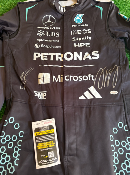 Kimi Antonelli y George Russell — Traje — Mercedes-AMG Petronas