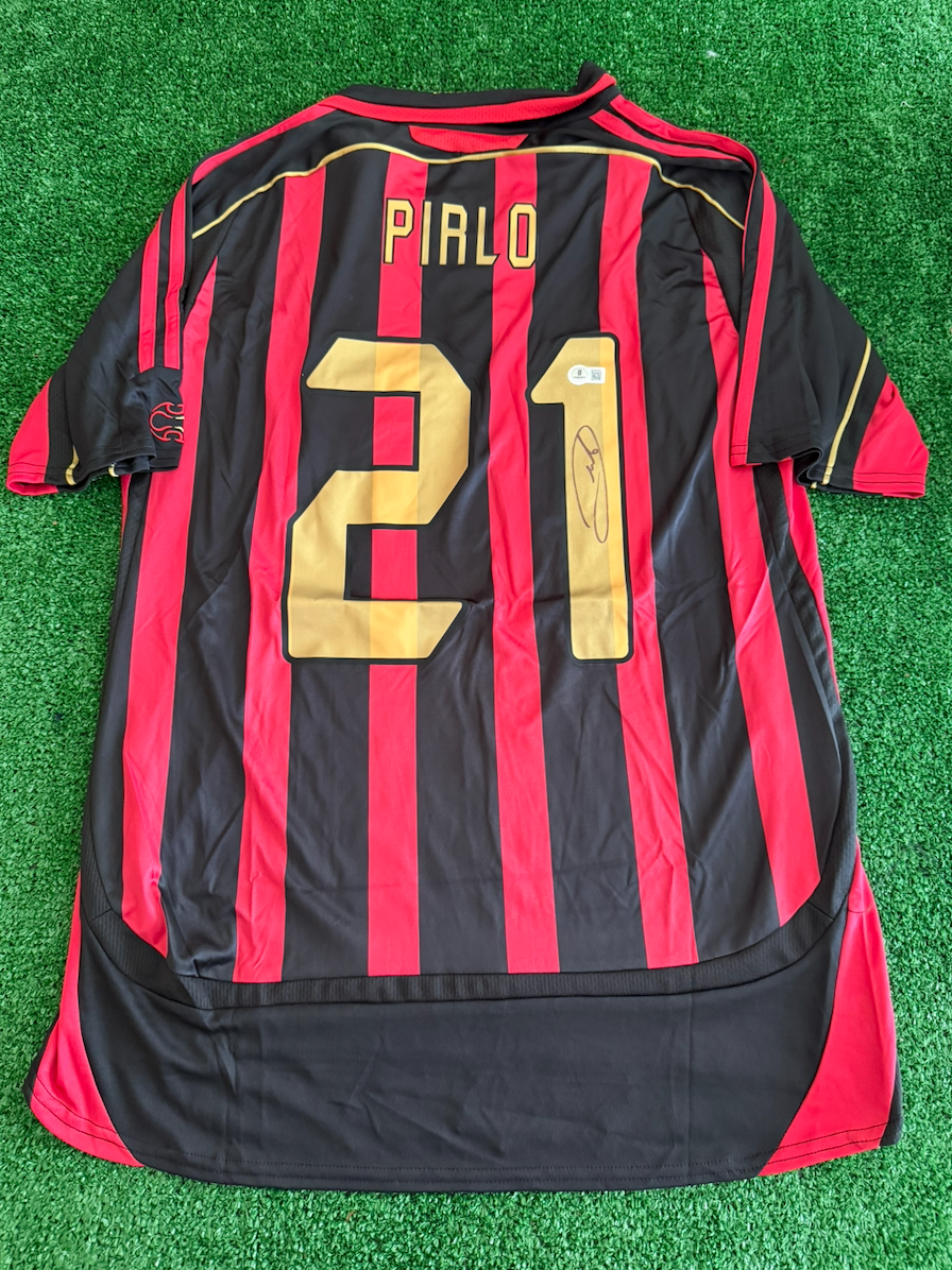 Andrea Pirlo — AC Milan Rojinegra