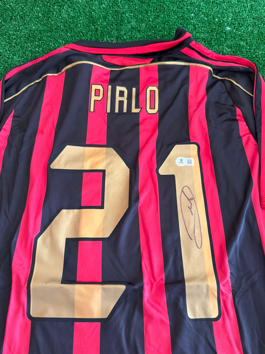 Andrea Pirlo — AC Milan Rojinegra