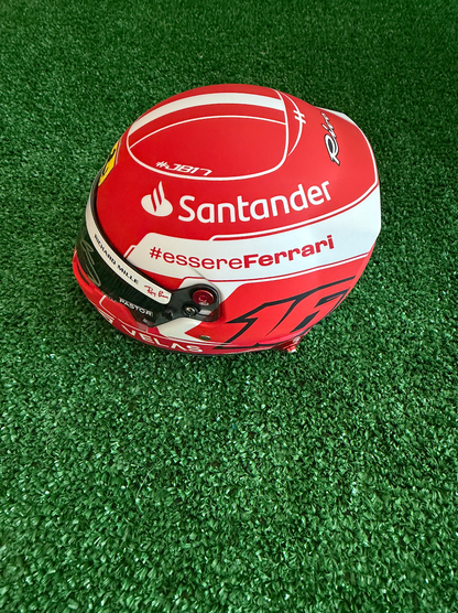 Charles Leclerc — Mini Casco 1:2 — Scuderia Ferrari