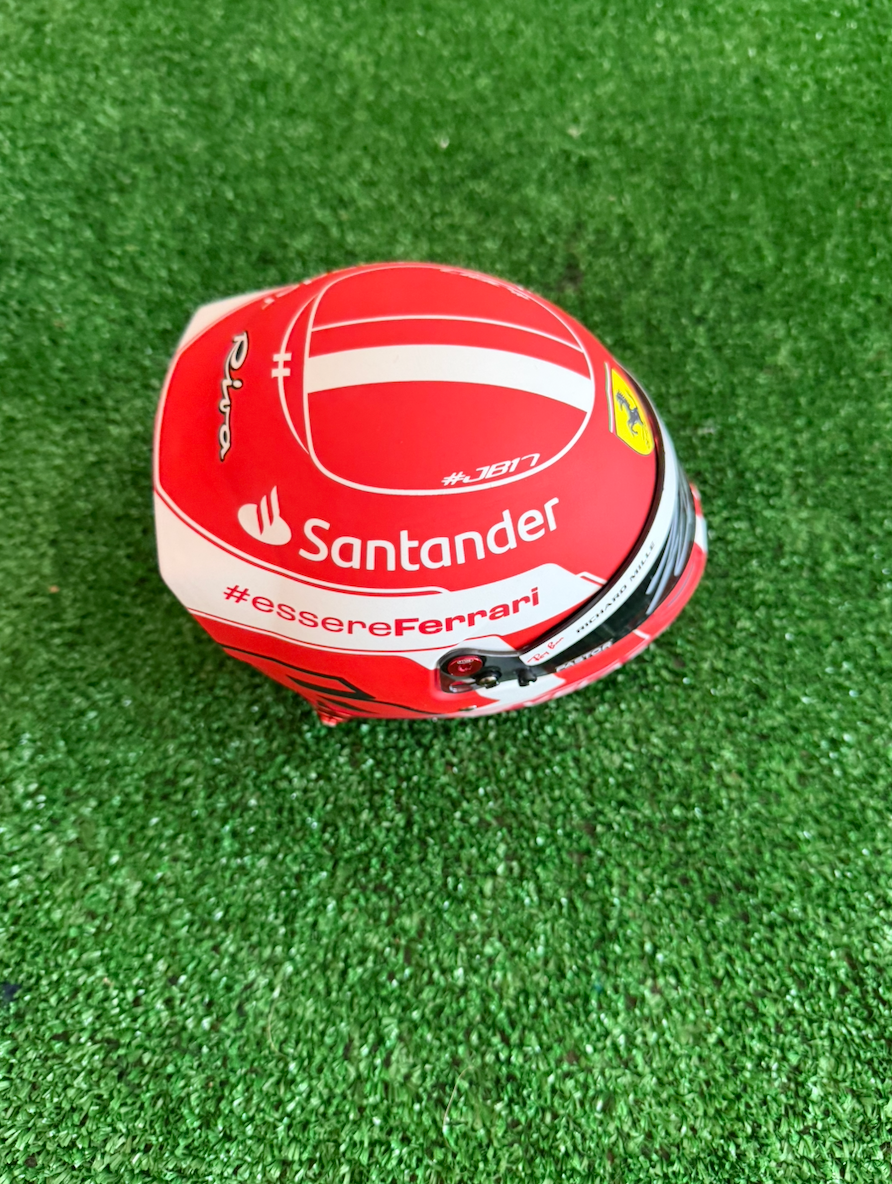 Charles Leclerc — Mini Casco 1:2 — Scuderia Ferrari