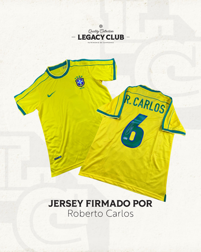 Jersey firmado Roberto Carlos Brasil